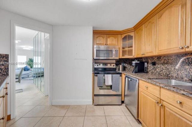 999 Brickell Bay Dr , Unit 2007, Miami, FL 33131 Photo