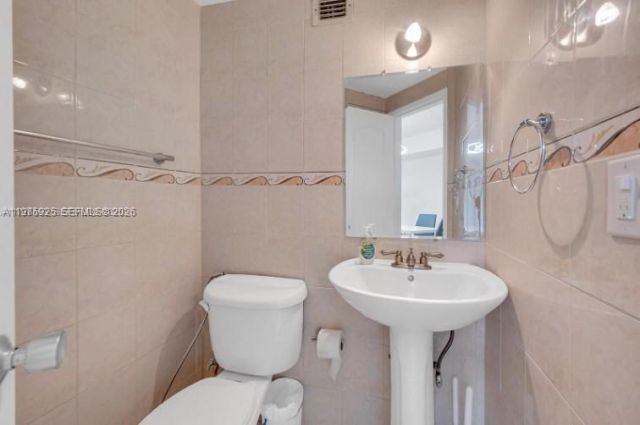 999 Brickell Bay Dr , Unit 2007, Miami, FL 33131 Photo