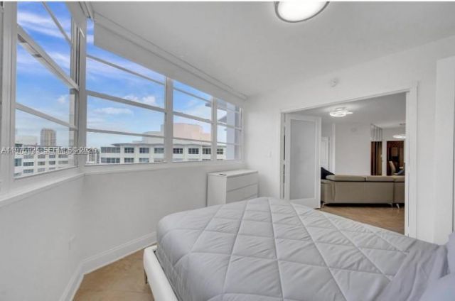 999 Brickell Bay Dr , Unit 2007, Miami, FL 33131 Photo