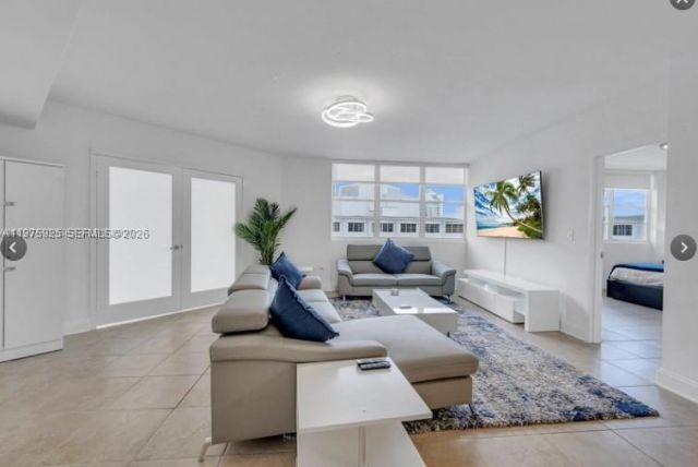 999 Brickell Bay Dr , Unit 2007, Miami, FL 33131 Photo