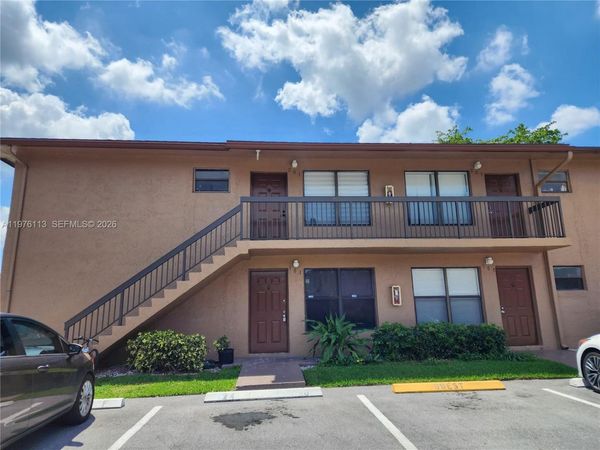 10046 Winding Lake Rd , Unit 201, Sunrise, FL 33351