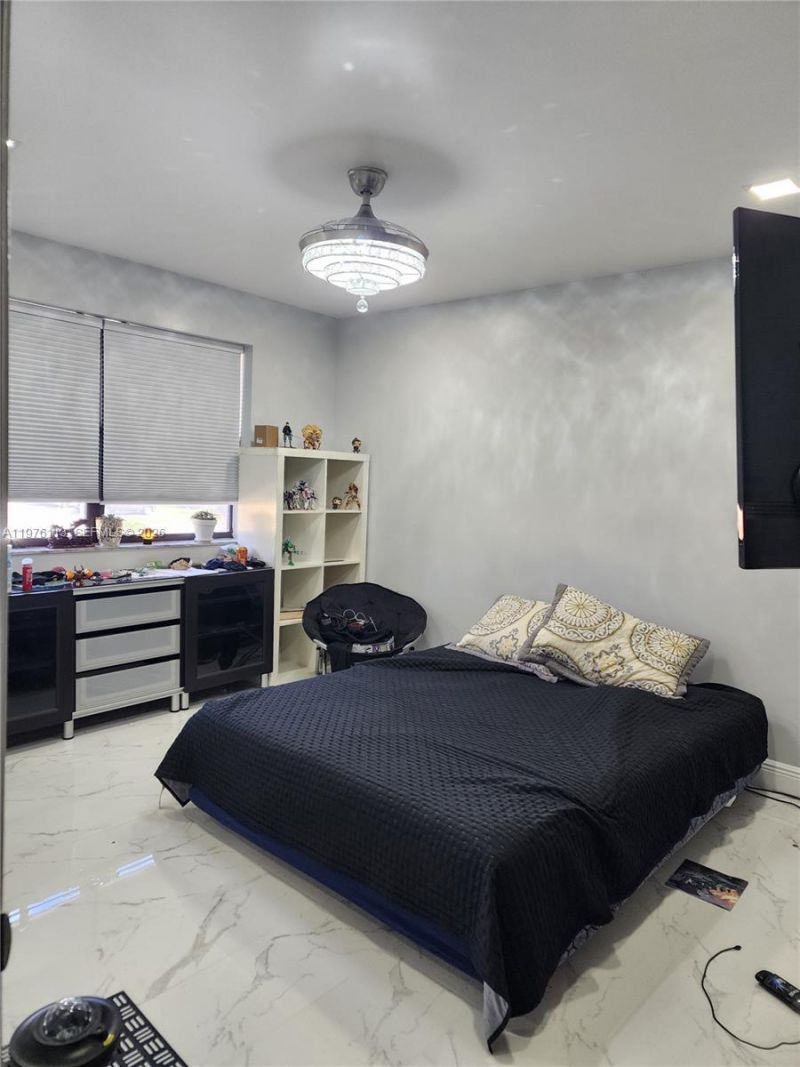 10046 Winding Lake Rd, Unit 201, Sunrise, FL 33351 Photo