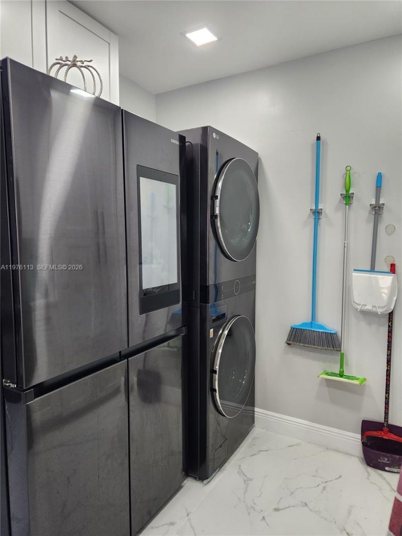 10046 Winding Lake Rd, Unit 201, Sunrise, FL 33351 Photo