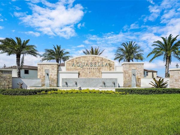 10589 W 33rd Ln , Hialeah, FL 33018