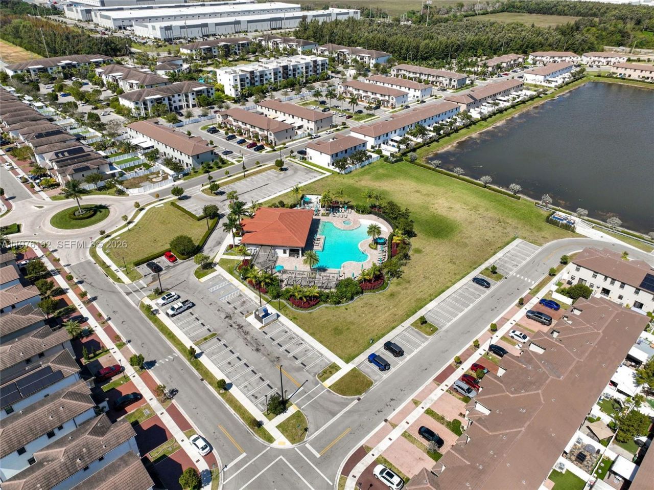 10589 W 33rd Ln , Hialeah, FL 33018 Photo