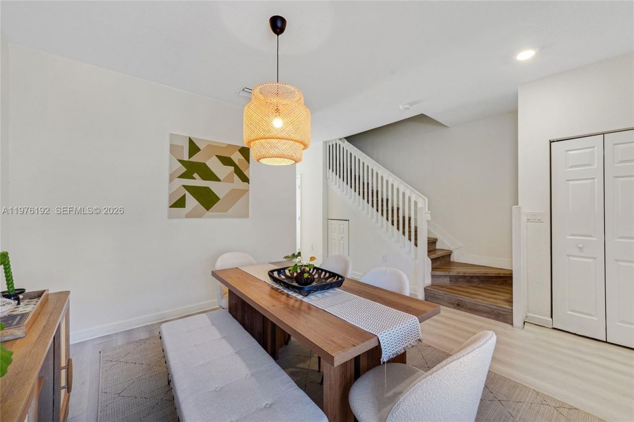 10589 W 33rd Ln , Hialeah, FL 33018 Photo