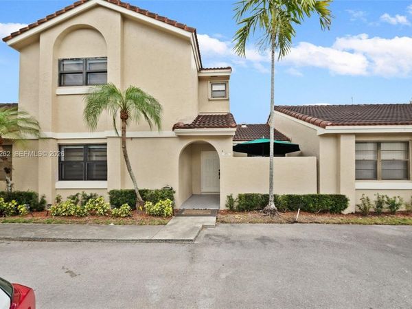 6523 NW 170th Ln , Hialeah, FL 33015