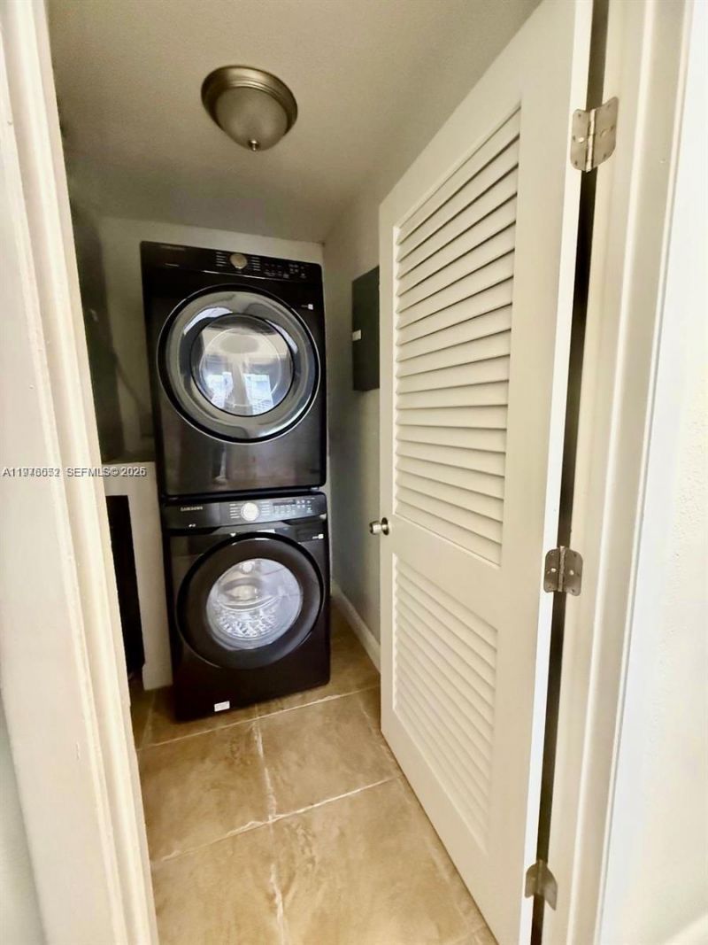 6751 NW 193rd Ln , Unit 6751, Hialeah, FL 33015 Photo