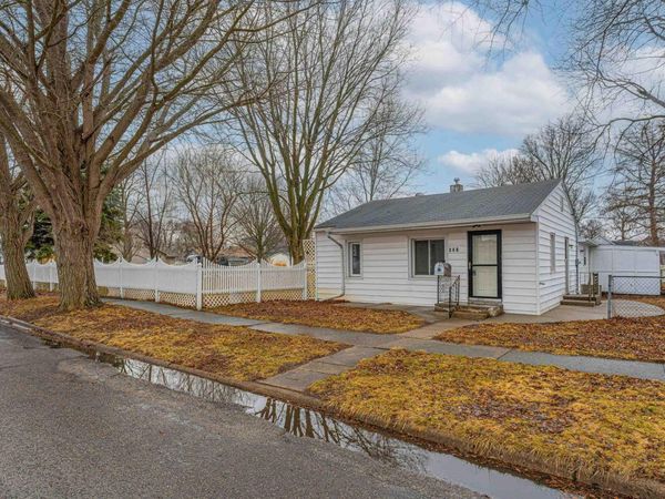 421 DECATUR Street, Lincoln, IL 62656