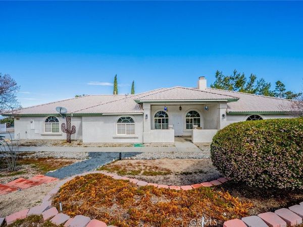 924 Juniper, Pinon Hills, CA 92372