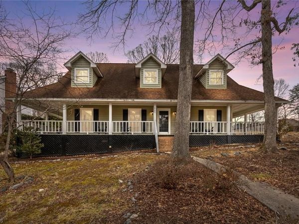 6295 Selwyck Lane, Kernersville, NC 27284