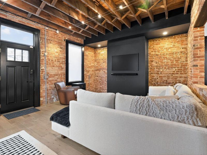 480 Jackson Street, Columbus, OH 43206 Photo 4