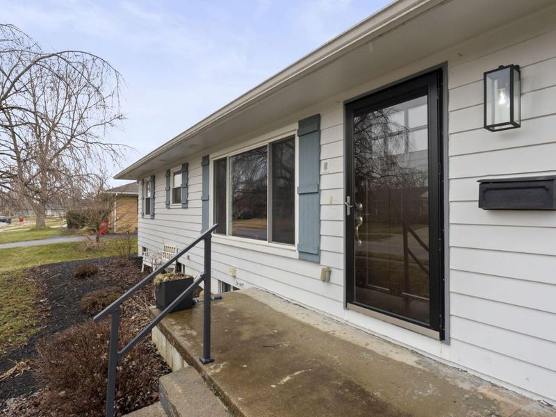 3887 Evans Drive, Grove City, OH 43123 Photo 3