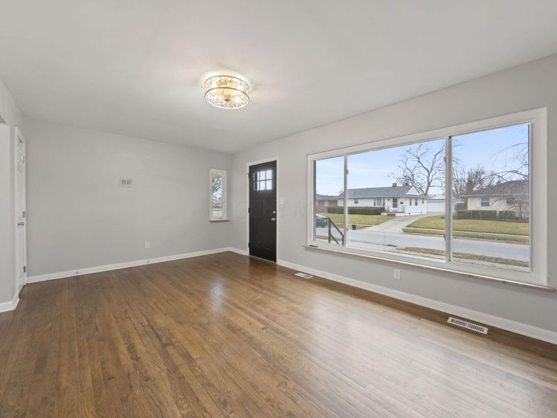 3887 Evans Drive, Grove City, OH 43123 Photo 5