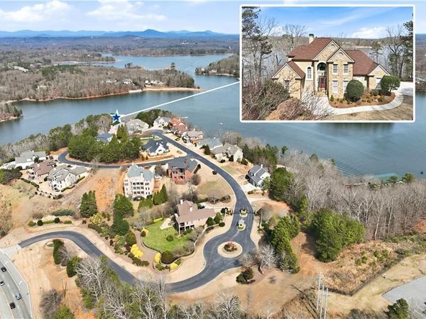 2819 Point Overlook, Gainesville, GA 30501