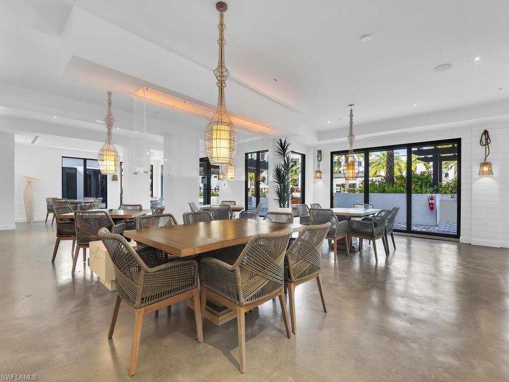 1111 Central Ave , Unit 216, Naples, FL 34102 Photo