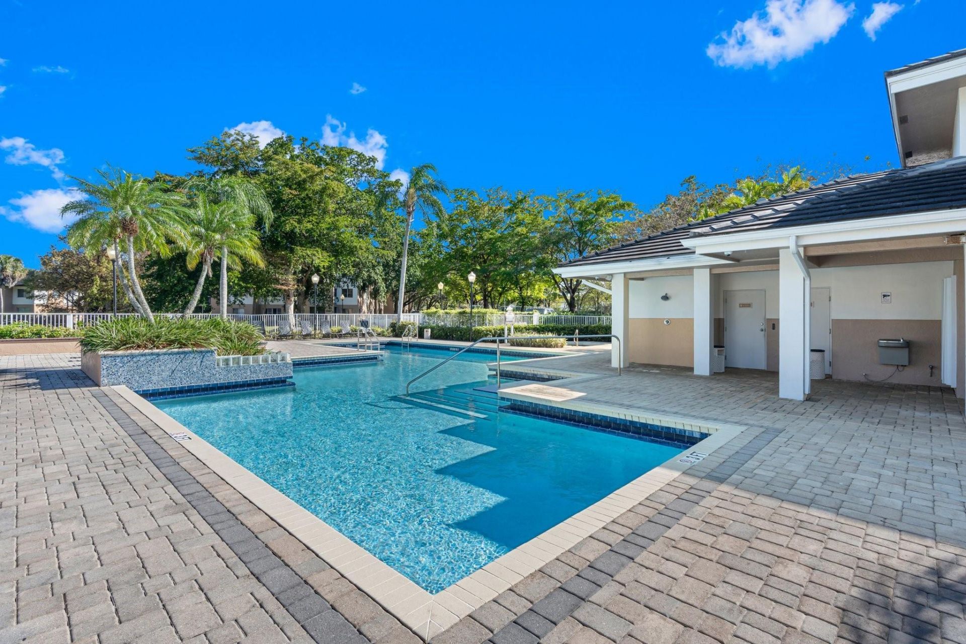 9977 Westview Drive, Unit 122, Coral Springs, FL 33076 Photo