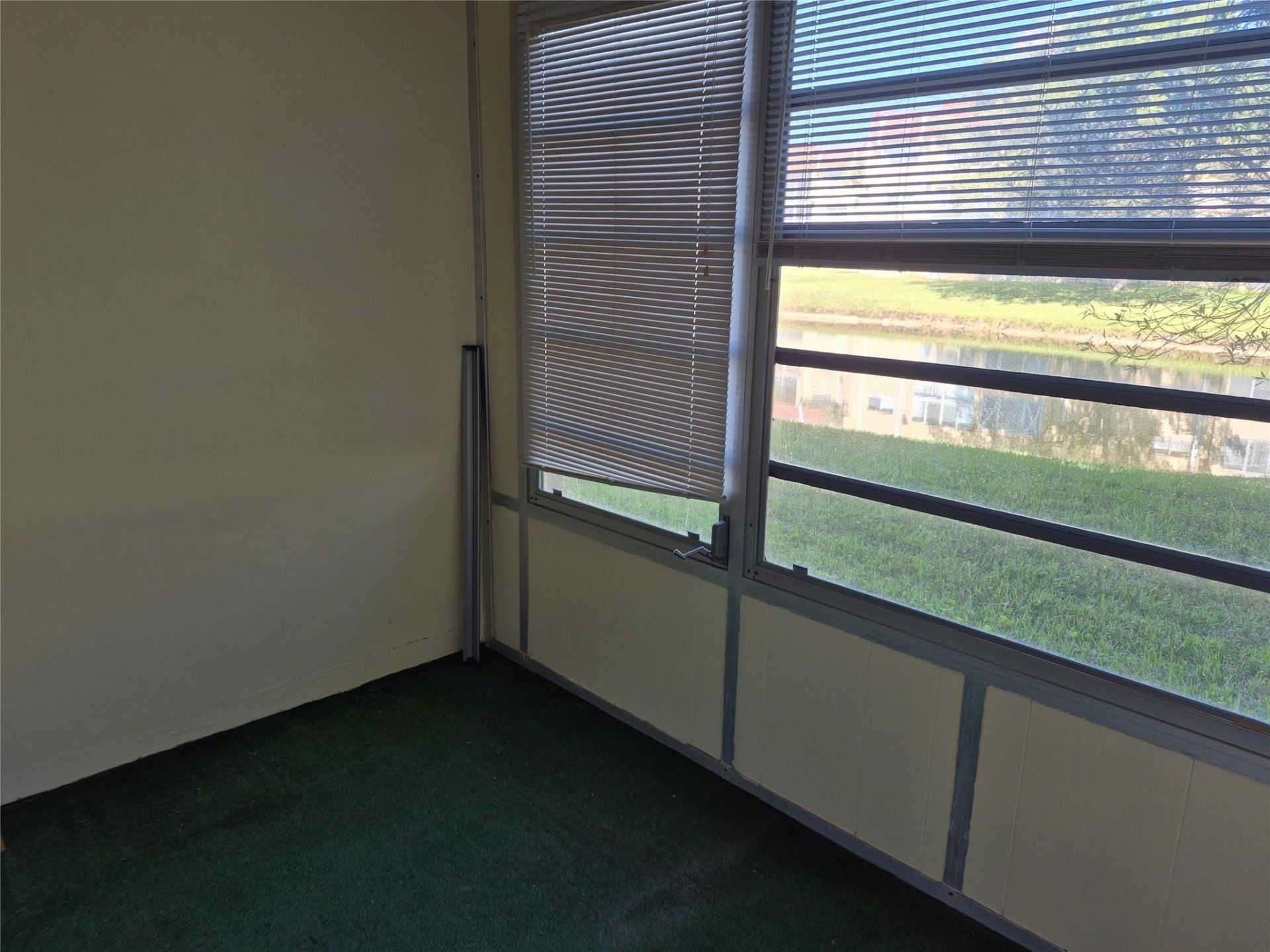 8891 Sunrise Lakes Boulevard, Unit 111, Sunrise, FL 33322 Photo