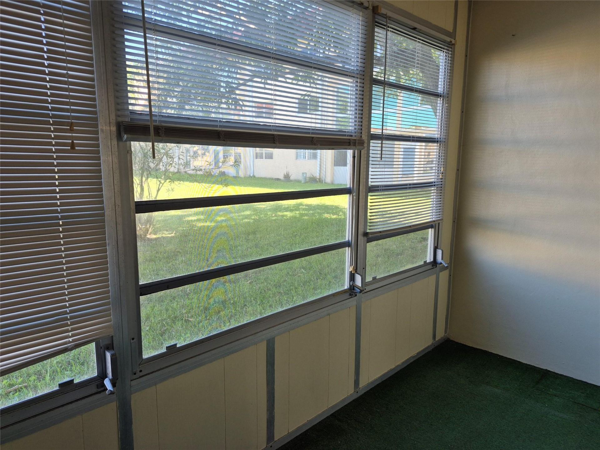 8891 Sunrise Lakes Boulevard, Unit 111, Sunrise, FL 33322 Photo