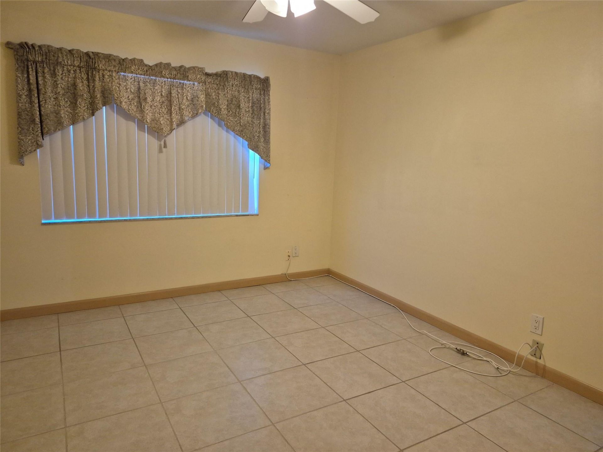 8891 Sunrise Lakes Boulevard, Unit 111, Sunrise, FL 33322 Photo