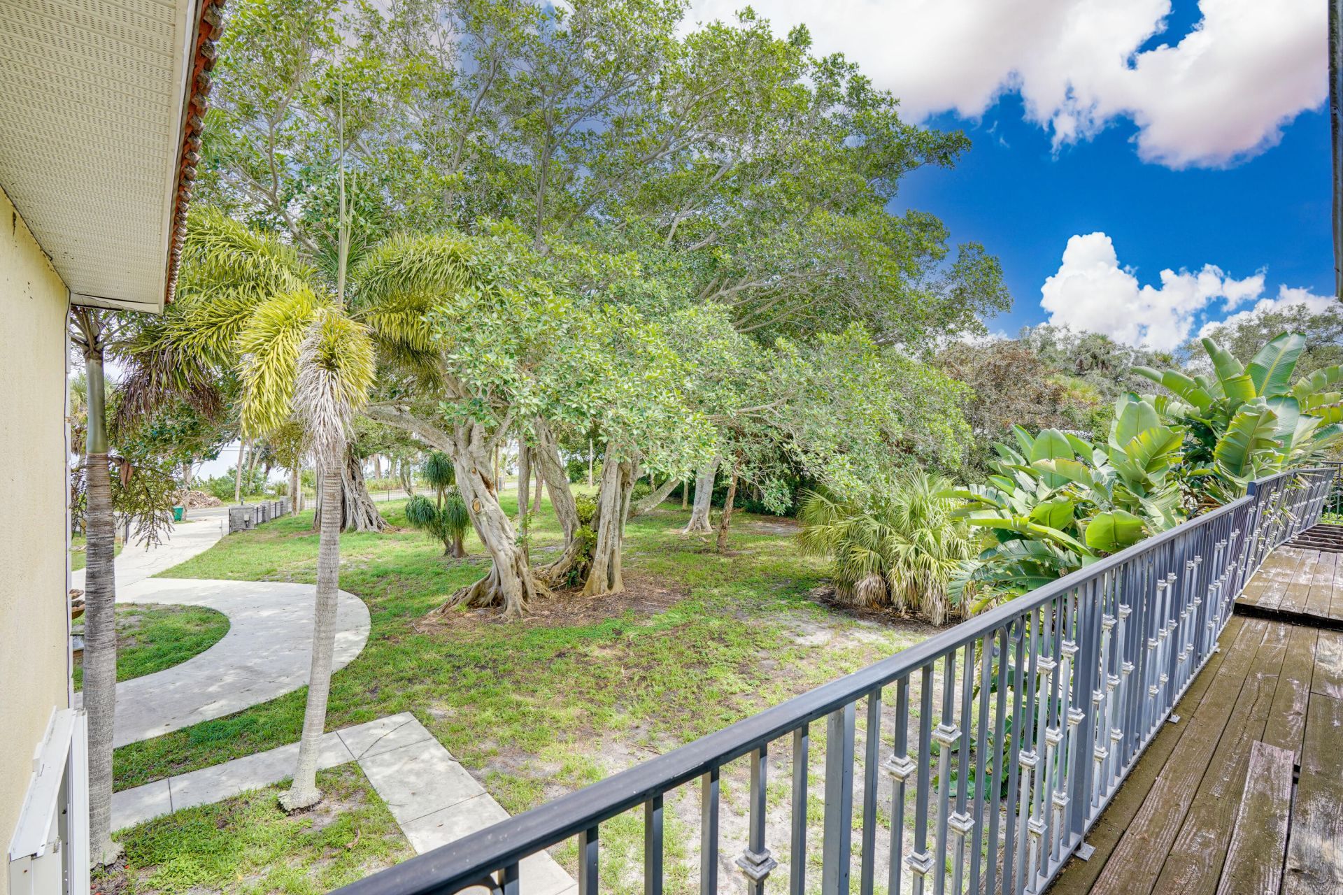 8945 S Indian River Drive, Fort Pierce, FL 34982 Photo