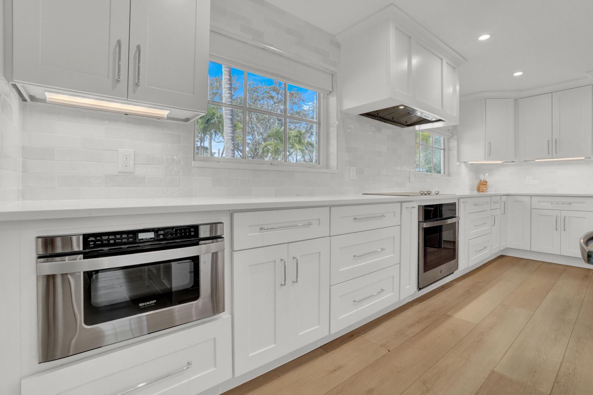 19256 Country Club Drive, Jupiter, FL 33469 Photo