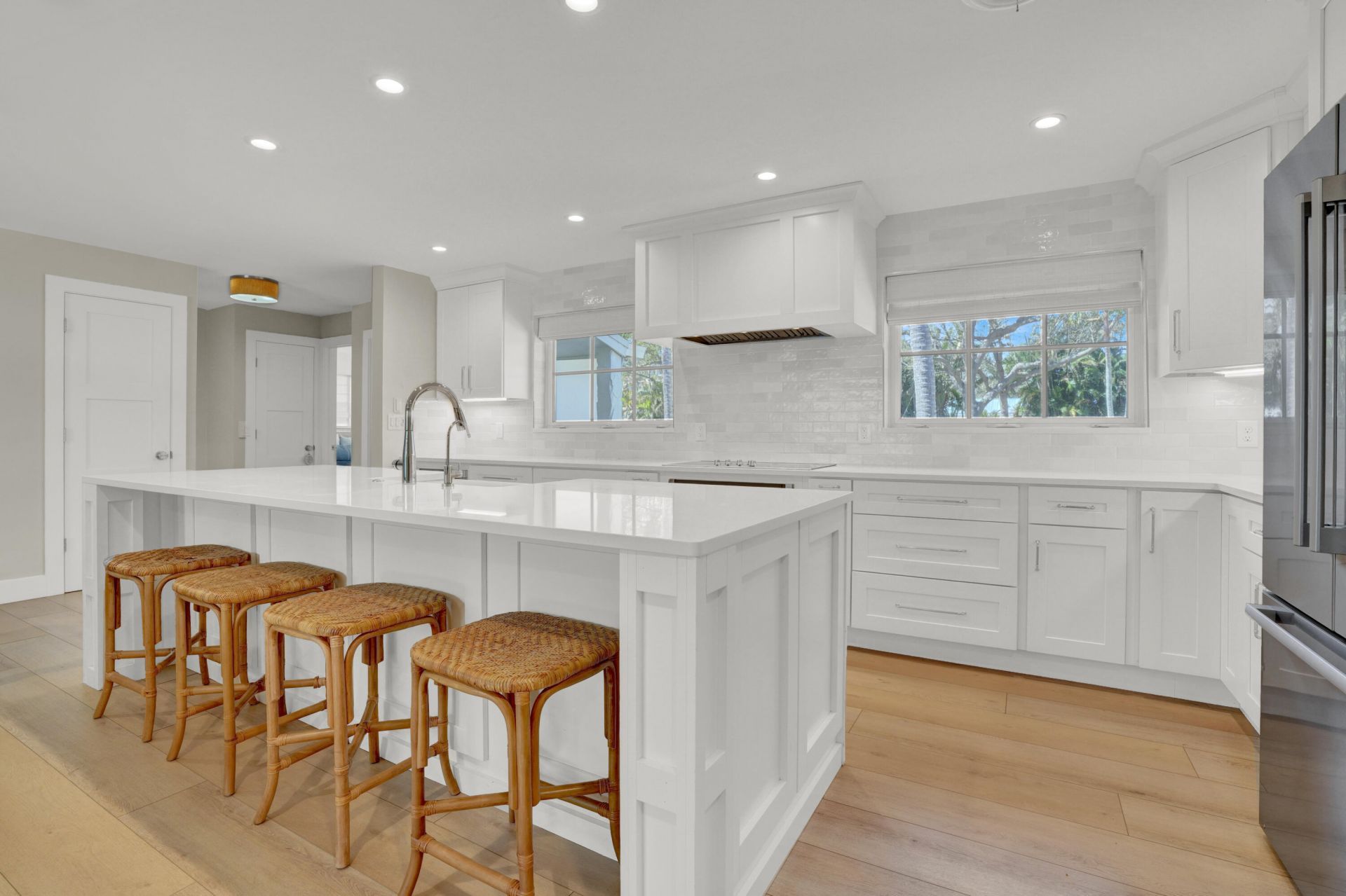 19256 Country Club Drive, Jupiter, FL 33469 Photo