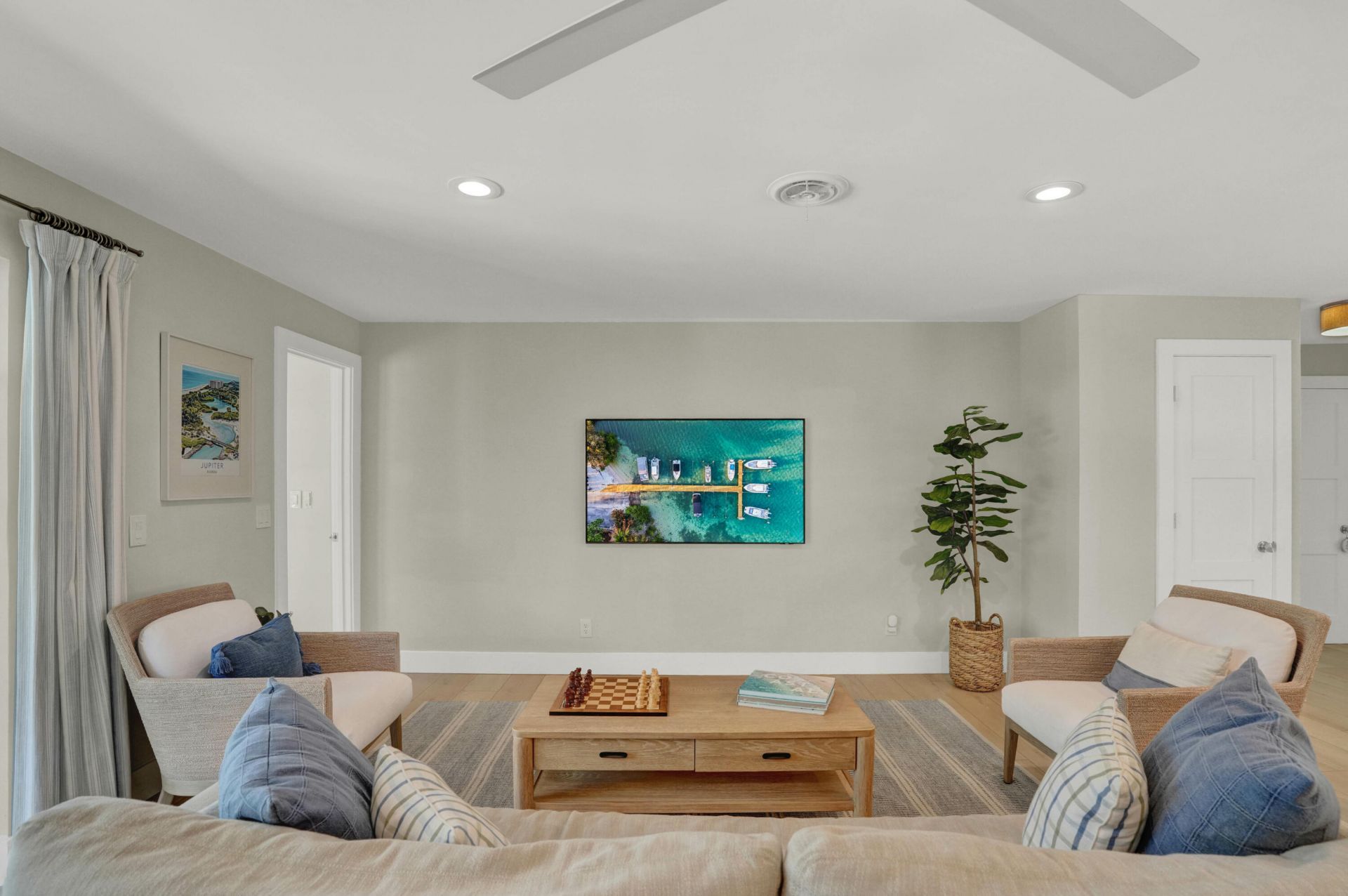 19256 Country Club Drive, Jupiter, FL 33469 Photo