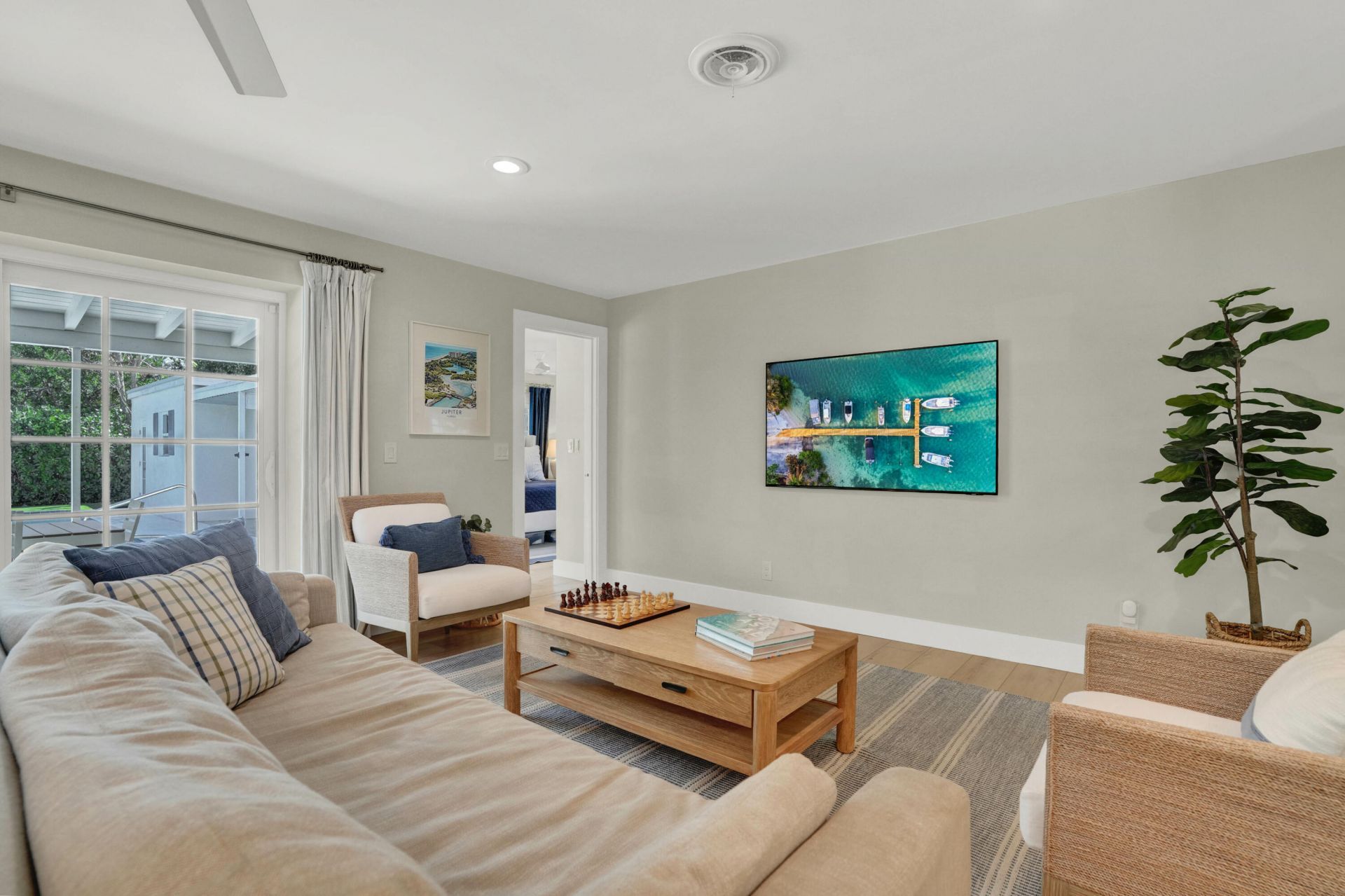 19256 Country Club Drive, Jupiter, FL 33469 Photo