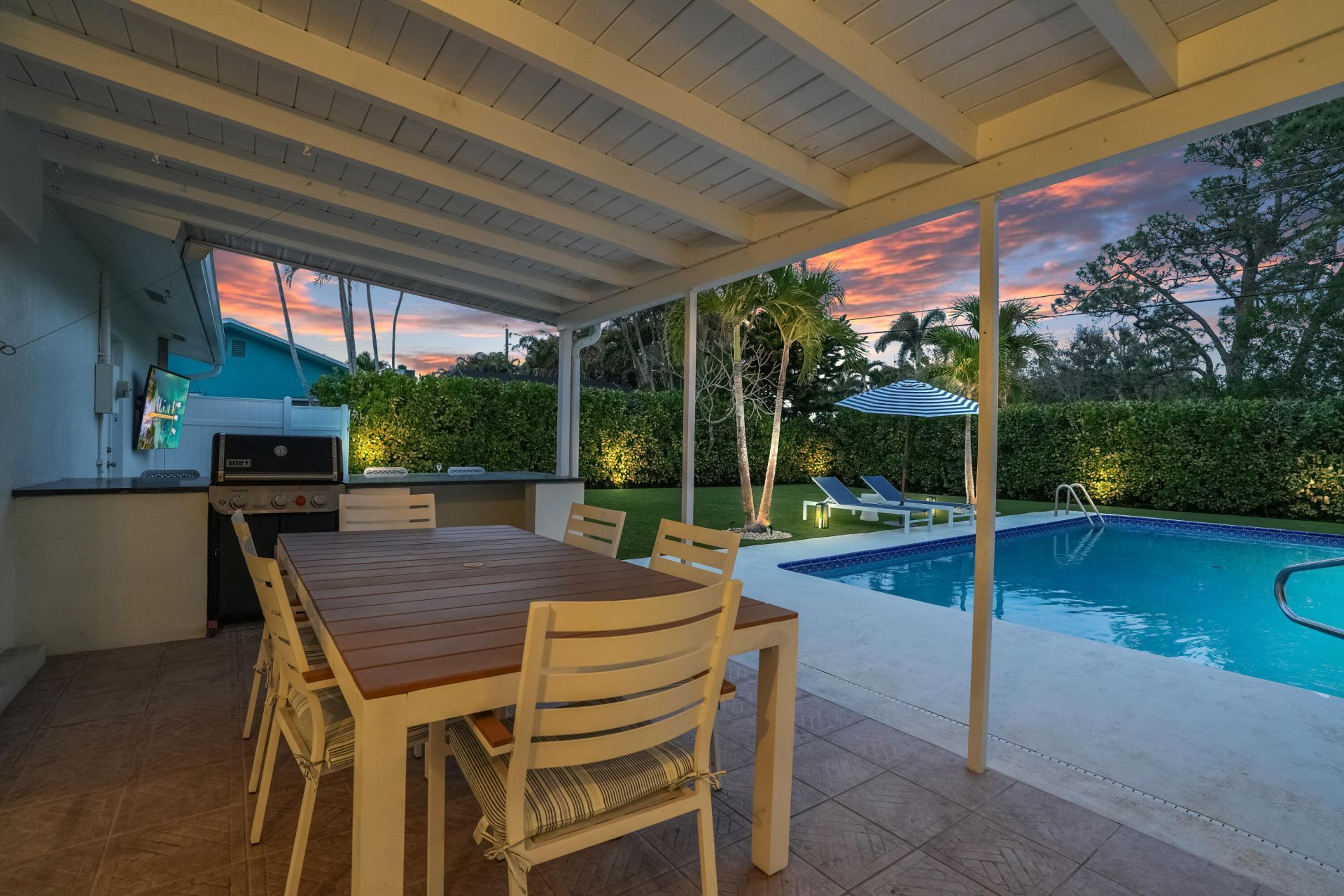 19256 Country Club Drive, Jupiter, FL 33469 Photo