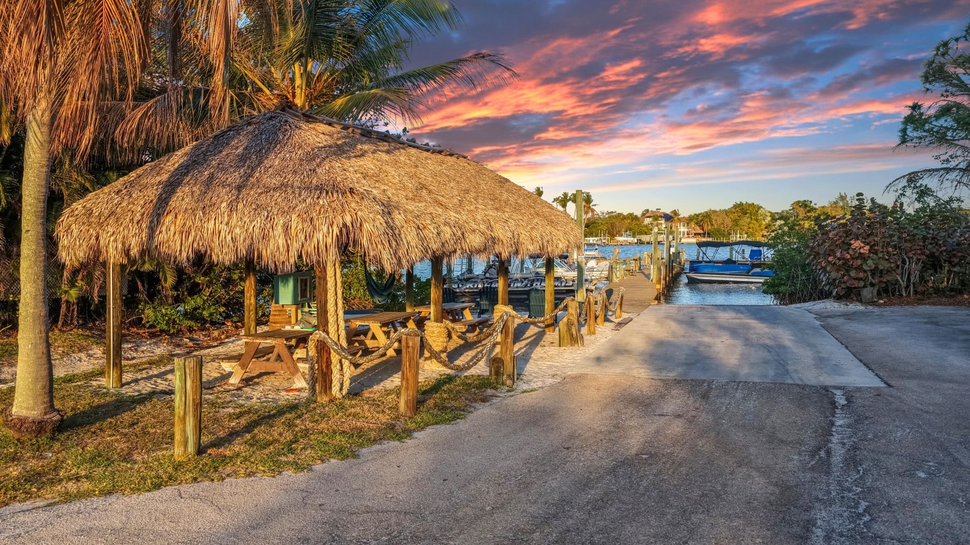 19256 Country Club Drive, Jupiter, FL 33469 Photo