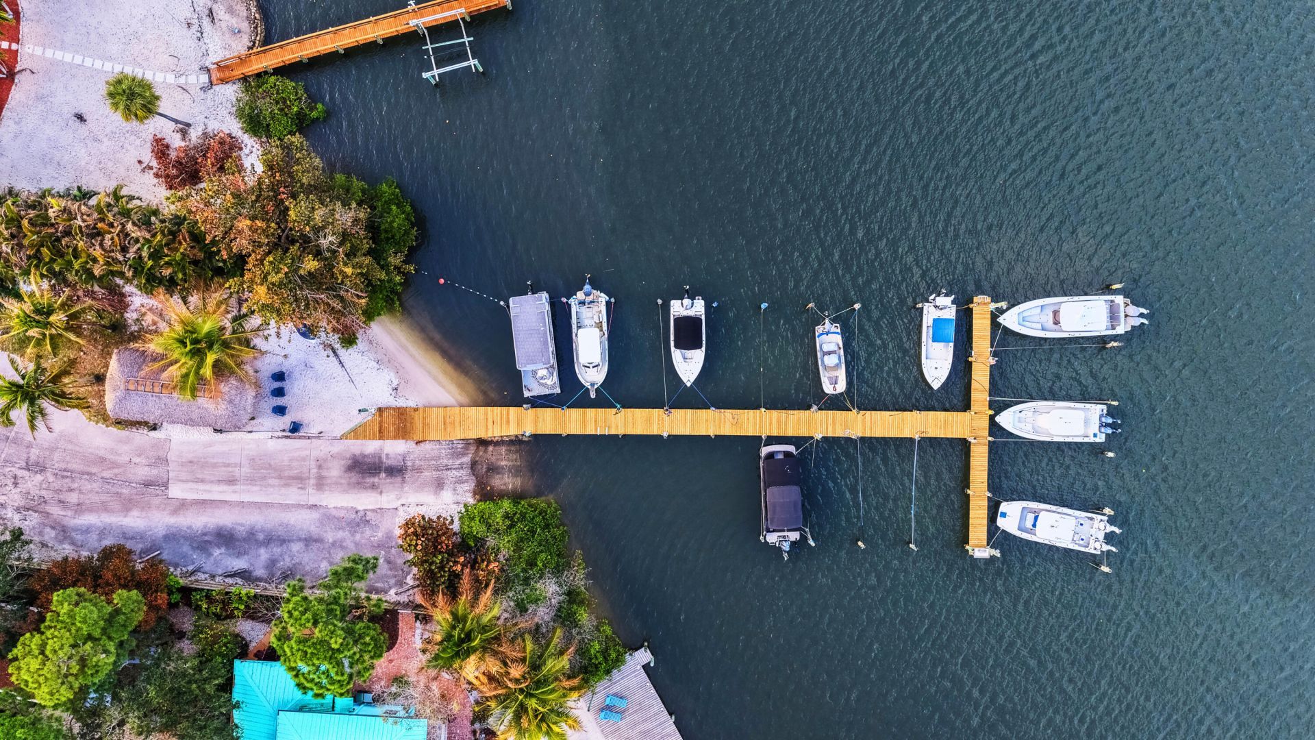 19256 Country Club Drive, Jupiter, FL 33469 Photo