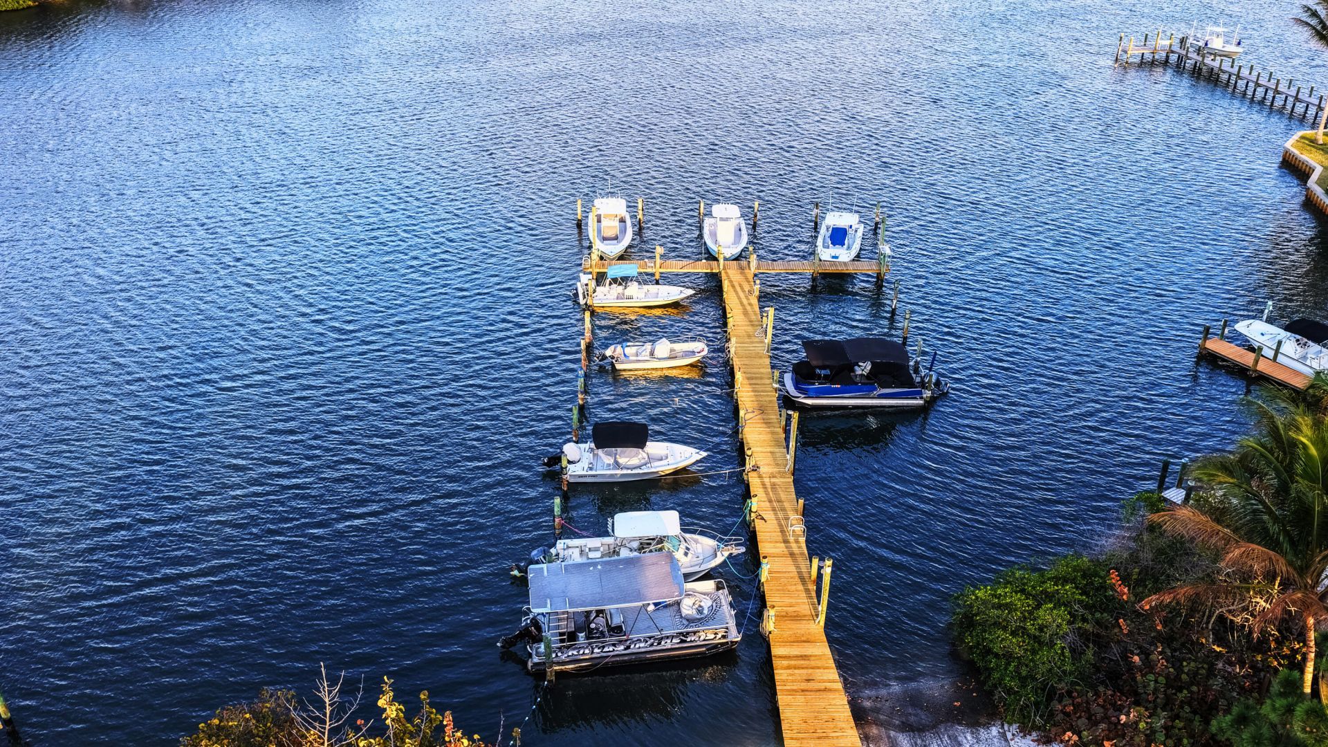 19256 Country Club Drive, Jupiter, FL 33469 Photo