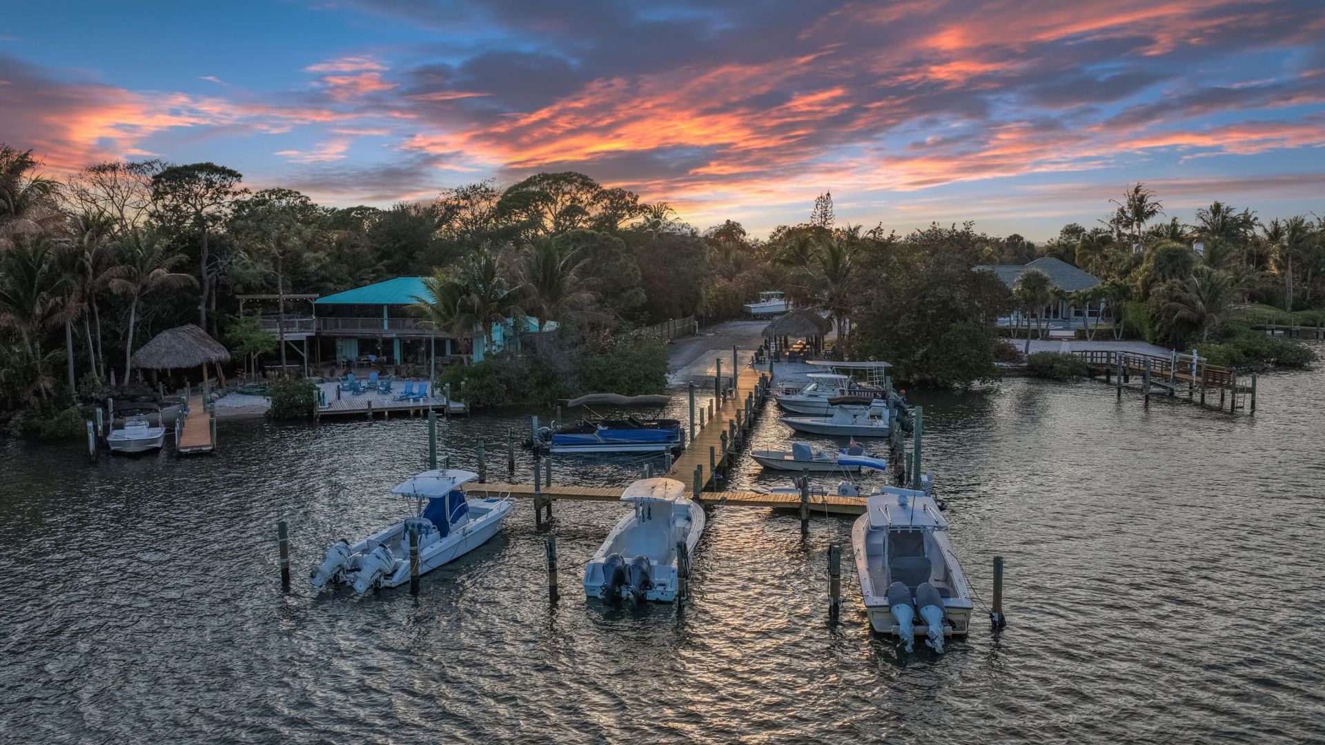 19256 Country Club Drive, Jupiter, FL 33469 Photo