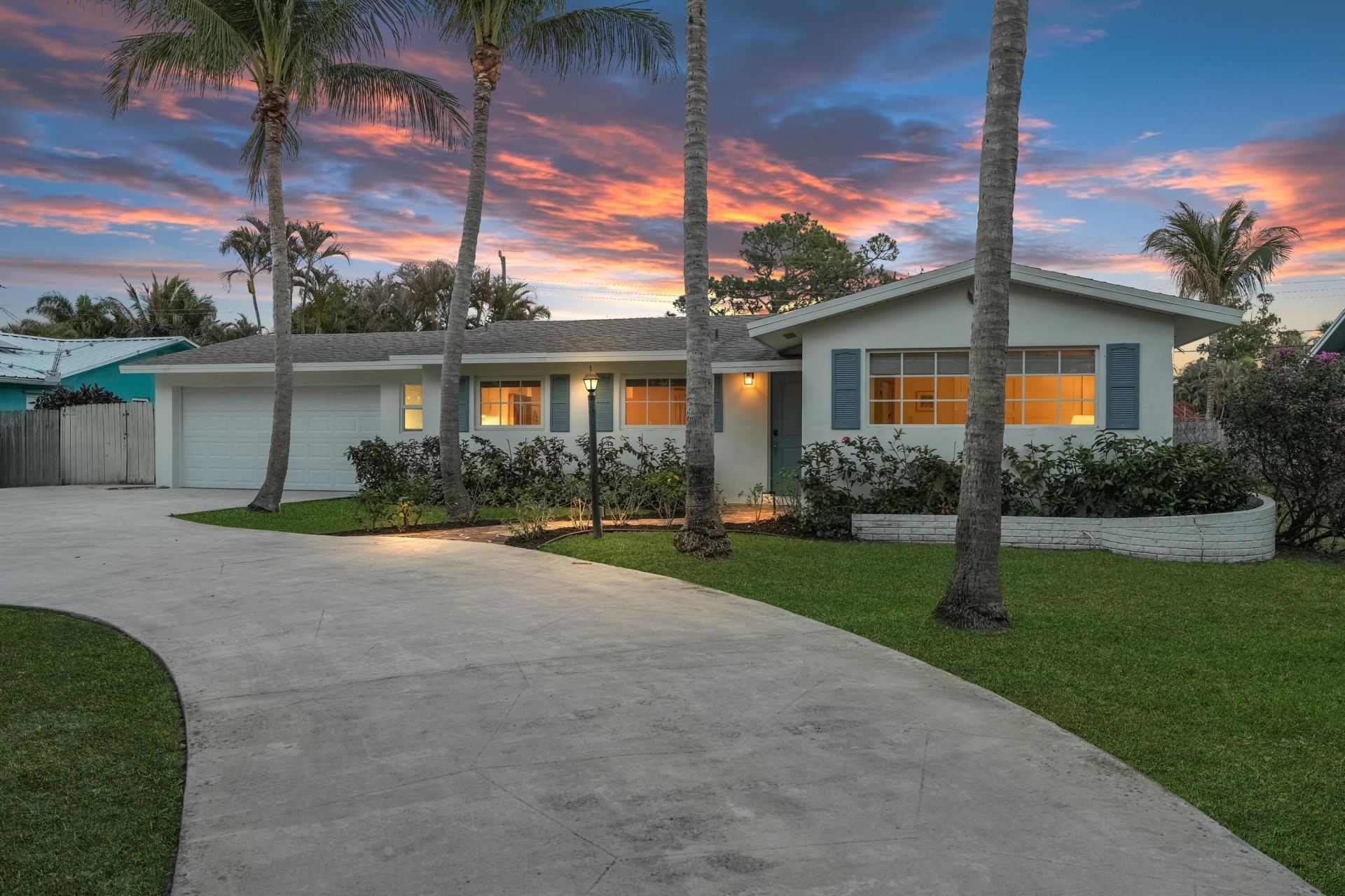 19256 Country Club Drive, Jupiter, FL 33469 Photo