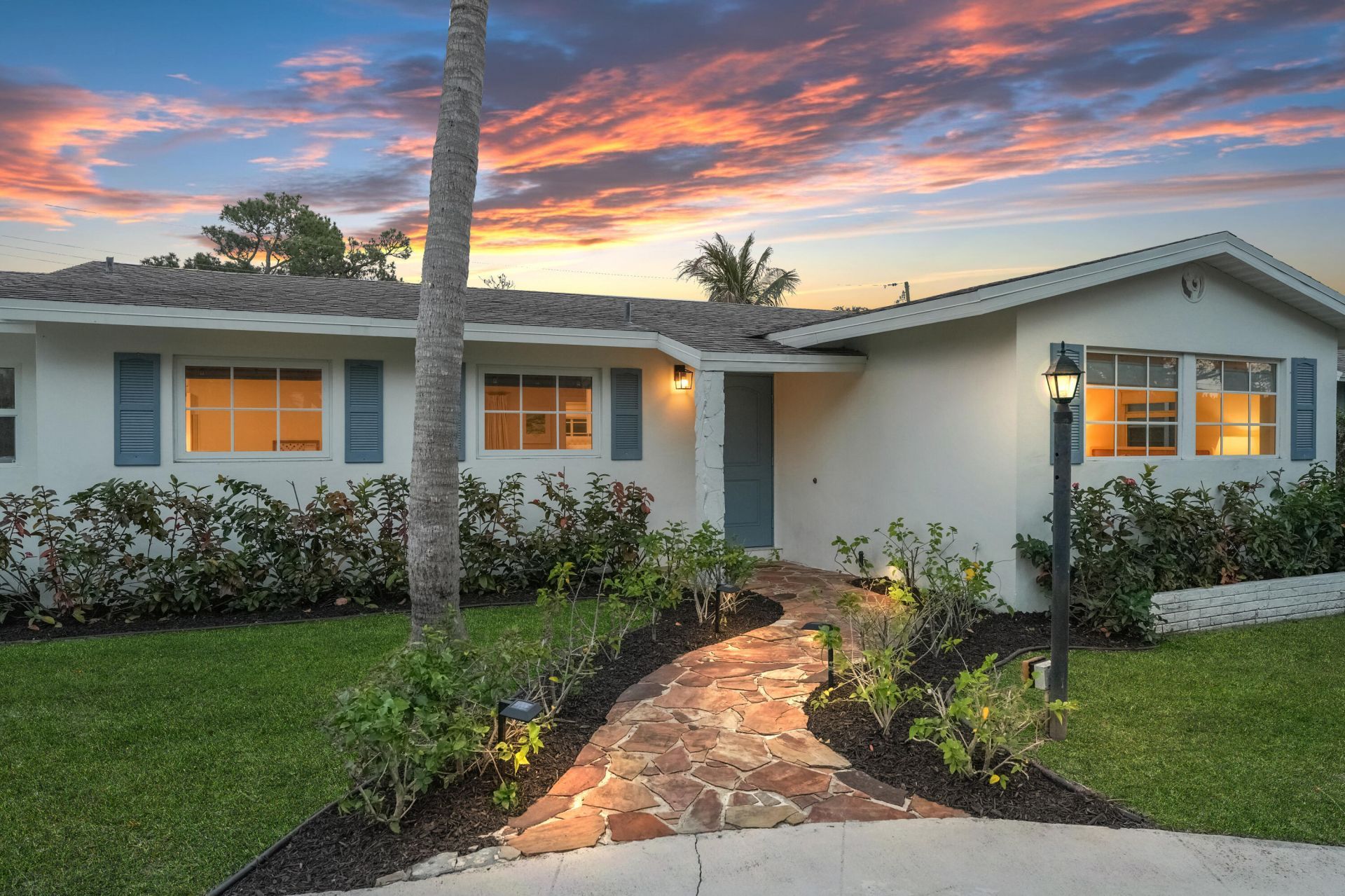 19256 Country Club Drive, Jupiter, FL 33469 Photo