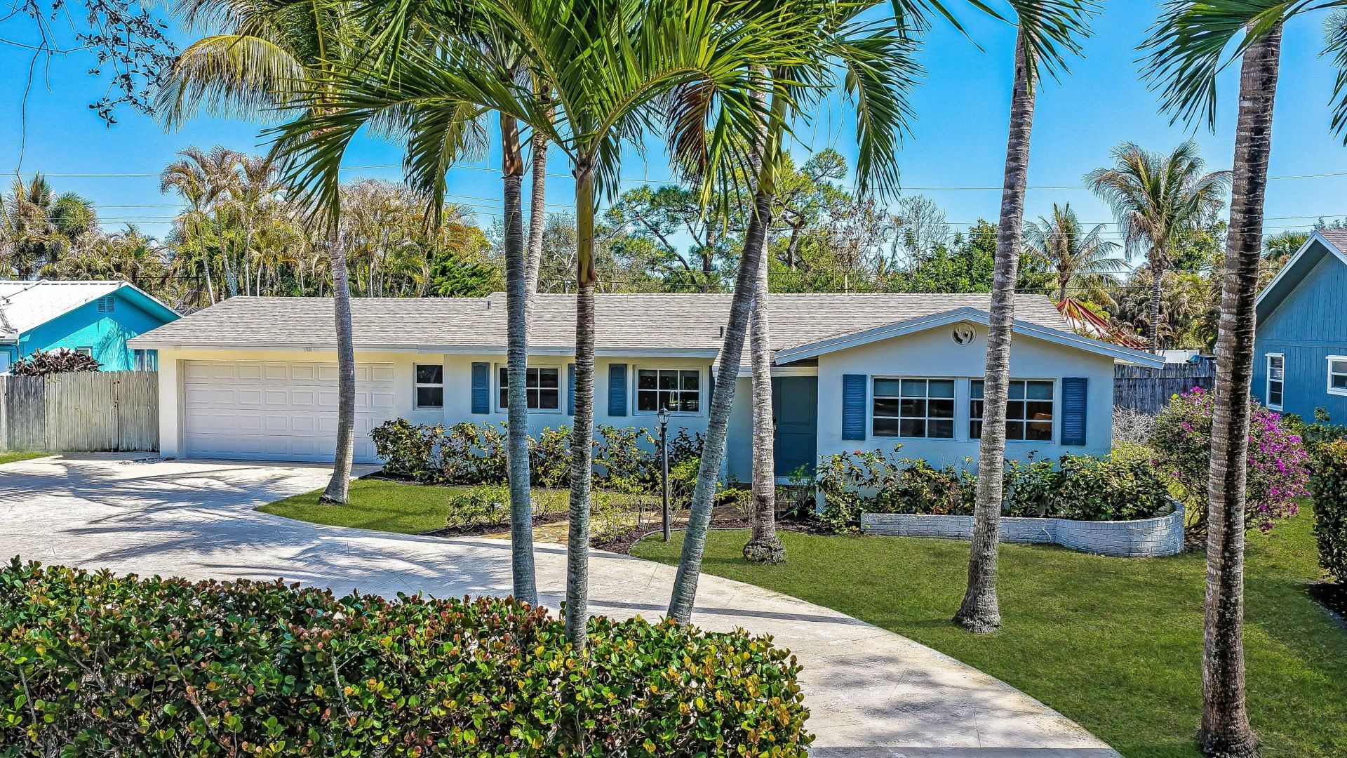 19256 Country Club Drive, Jupiter, FL 33469 Photo