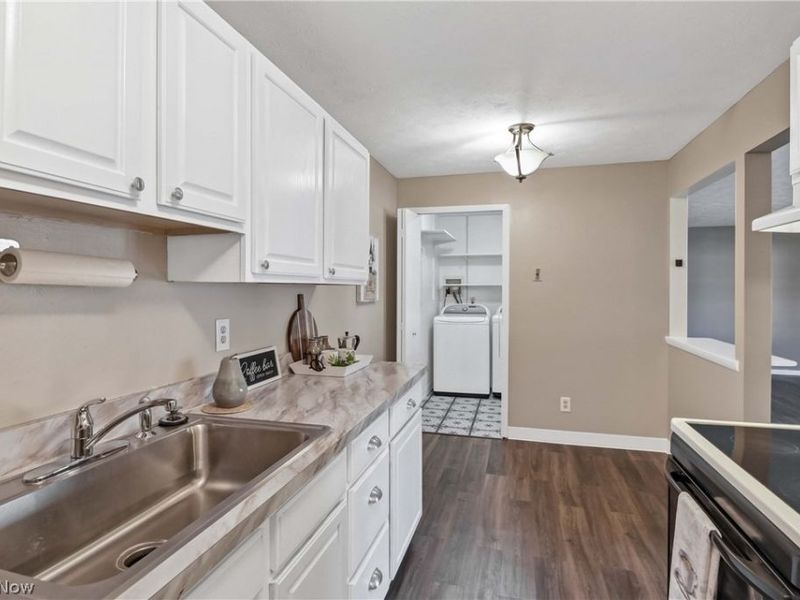 26179 Raintree Boulevard , Unit D8, Olmsted Falls, OH 44138 Photo 15