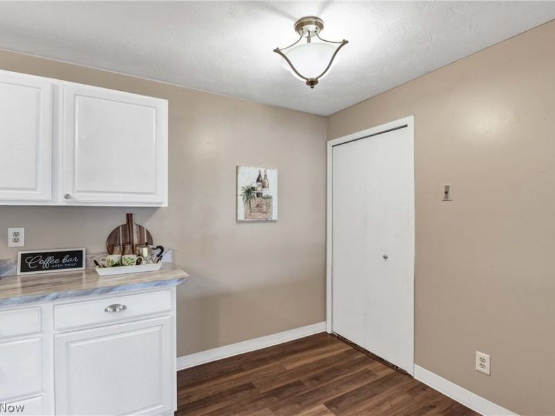 26179 Raintree Boulevard , Unit D8, Olmsted Falls, OH 44138 Photo 17