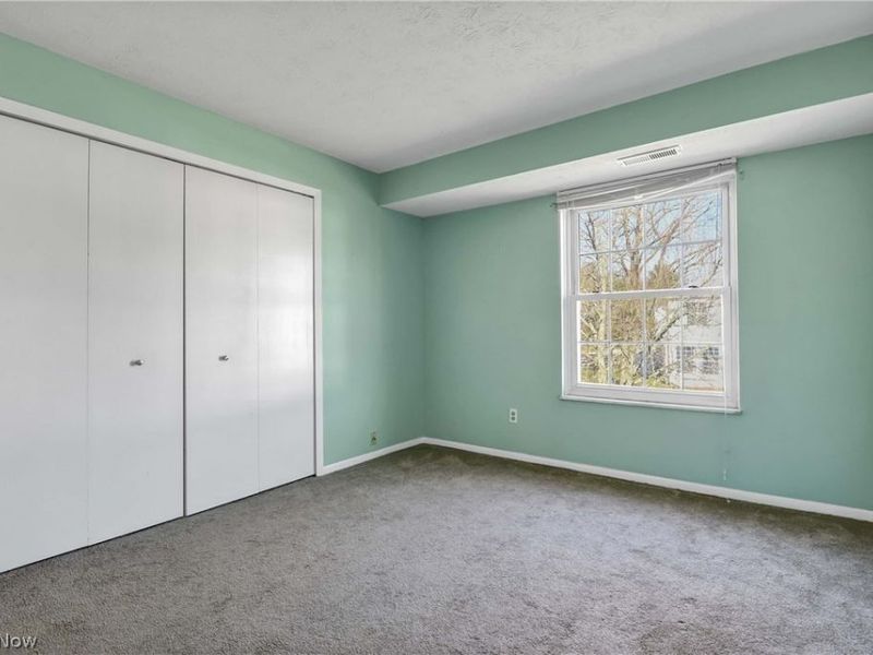 26179 Raintree Boulevard , Unit D8, Olmsted Falls, OH 44138 Photo 21