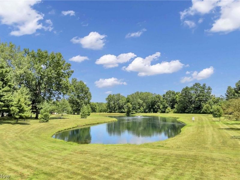 26179 Raintree Boulevard , Unit D8, Olmsted Falls, OH 44138 Photo 34