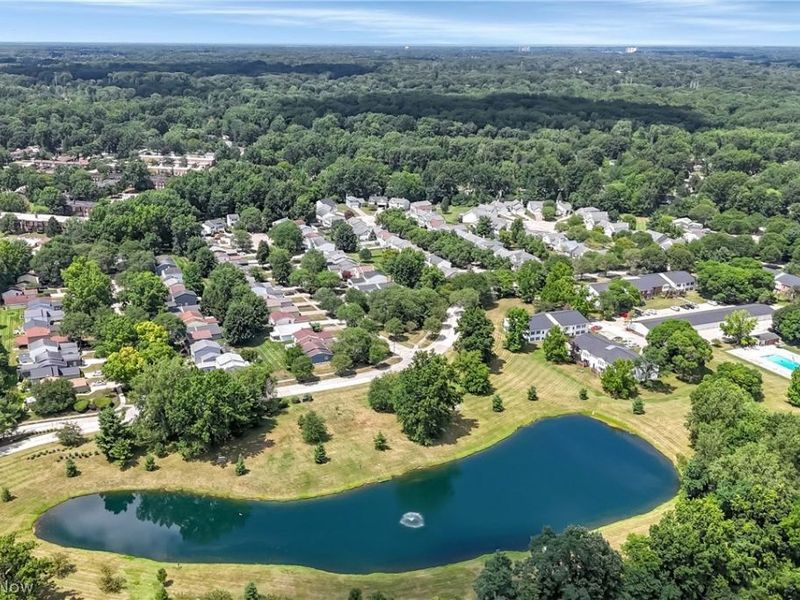 26179 Raintree Boulevard , Unit D8, Olmsted Falls, OH 44138 Photo 39