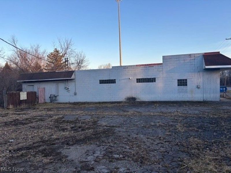 1667 N Main Street, Niles, OH 44446 Photo 10