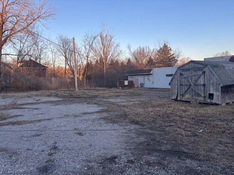 1667 N Main Street, Niles, OH 44446 Photo 11