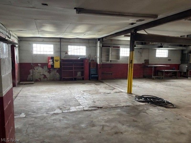 1667 N Main Street, Niles, OH 44446 Photo 17