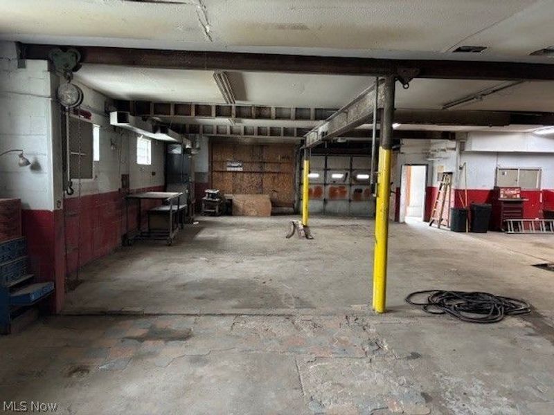 1667 N Main Street, Niles, OH 44446 Photo 6