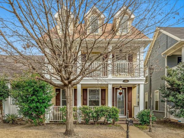 290 ISLAND BLUFF DR, Memphis, TN 38103