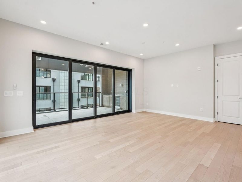 2867 Kobuk Drive , Unit 302, Columbus, OH 43228 Photo 10