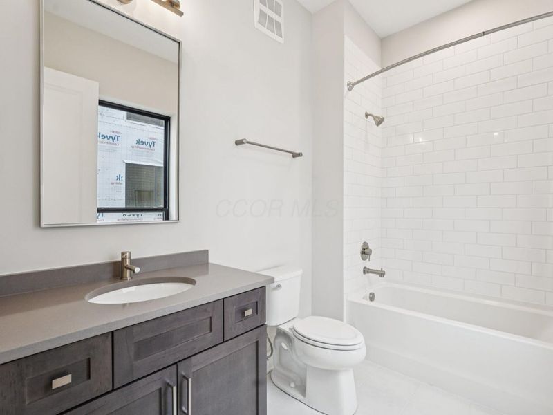 2867 Kobuk Drive , Unit 302, Columbus, OH 43228 Photo 29