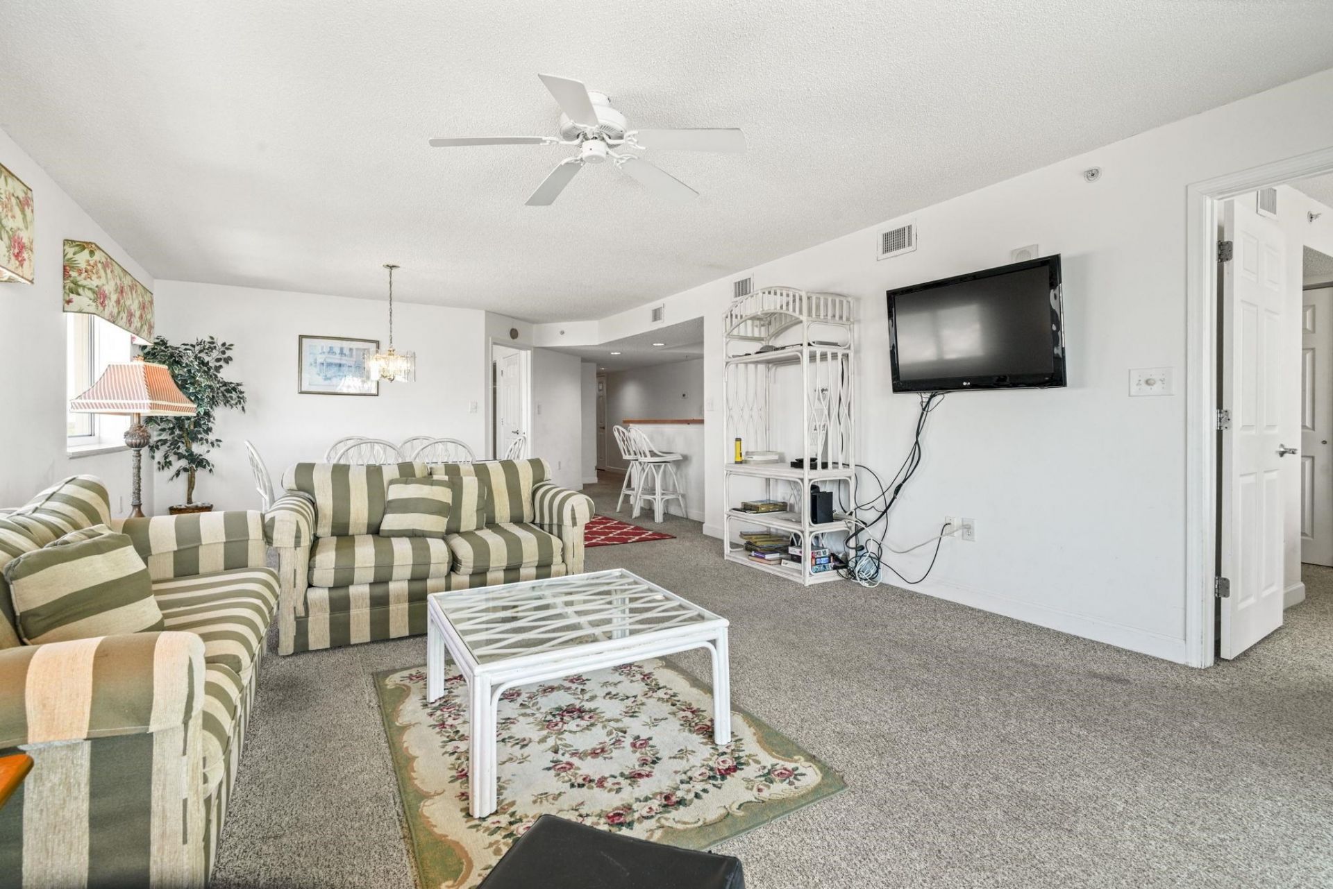 5700 N Ocean Blvd. Photo 22